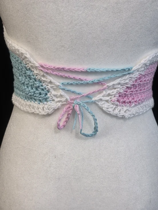 Crocheted Dual-Color Corset Halter Top - Picture 9 of 9